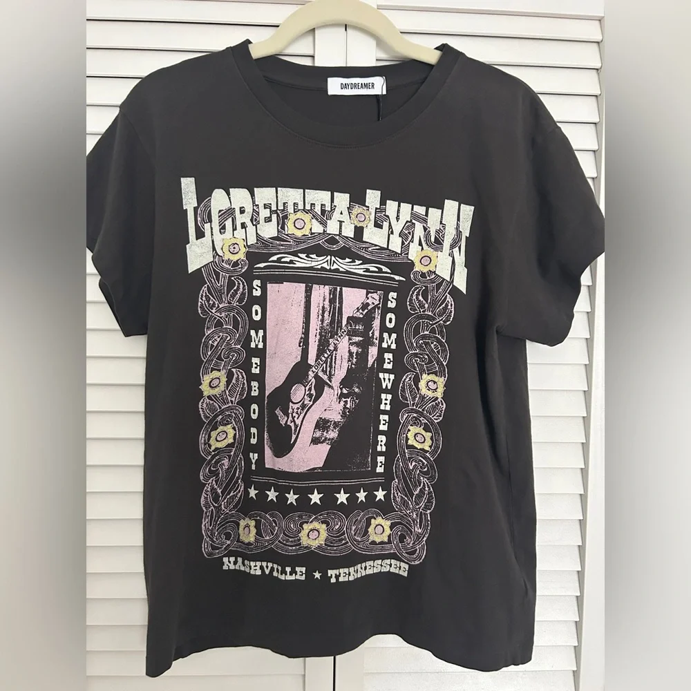 NWT Daydreamer Loretta Lynn Band Tee Charcoal Graphic Tee - Picture 1 of 4